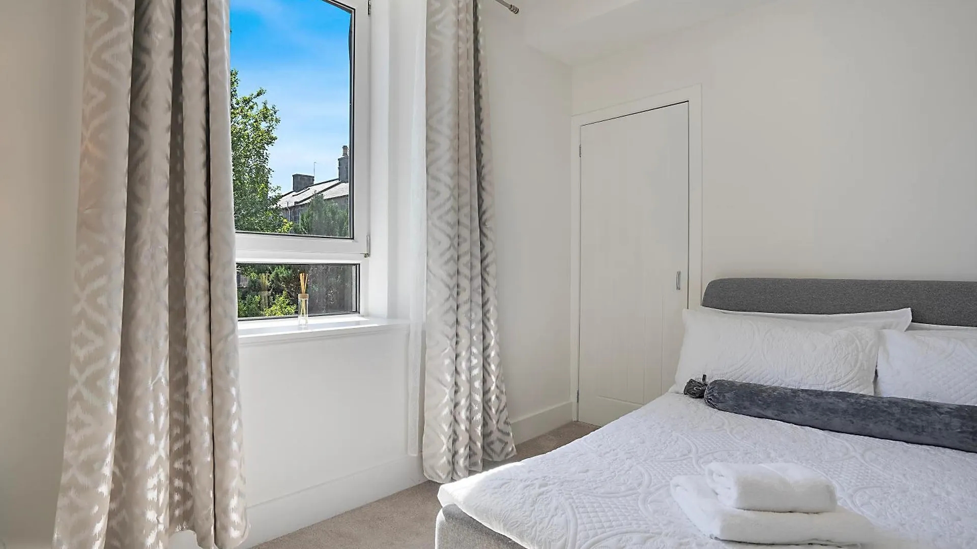 Urquhart Road Apartment - Grampian Lettings Абердин