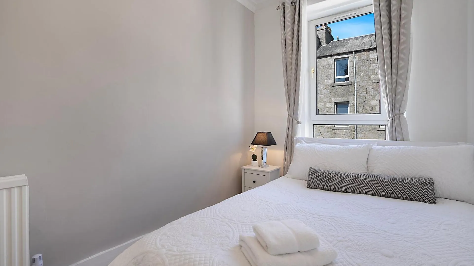 Urquhart Road Apartment - Grampian Lettings Абердин